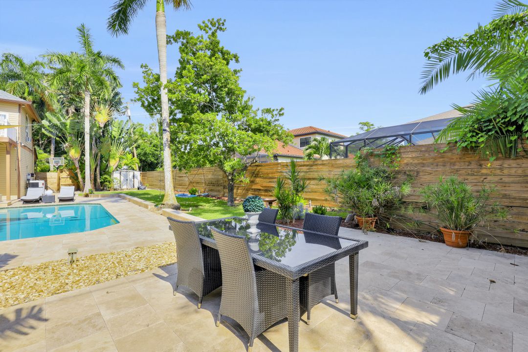 1320 Alcazar Ave, Fort Myers, FL 33901