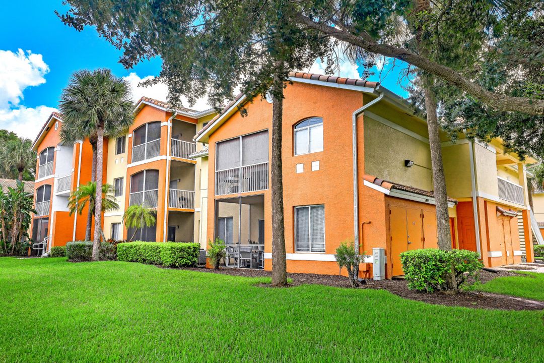 6481 Aragon Way  #101, Fort Myers, FL 33966