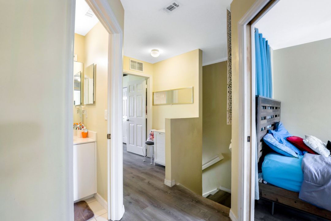 3650 Pine Oak Cir  #102, Fort Myers, FL 33916