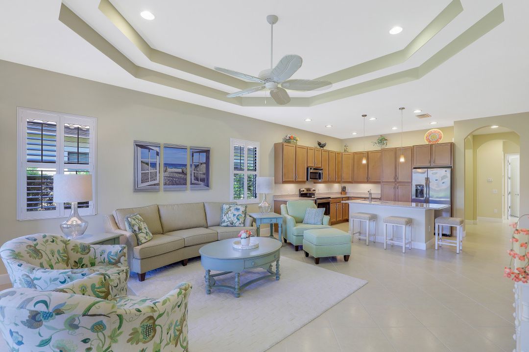 9448 Isla Bella Cir, Bonita Springs, FL 34135