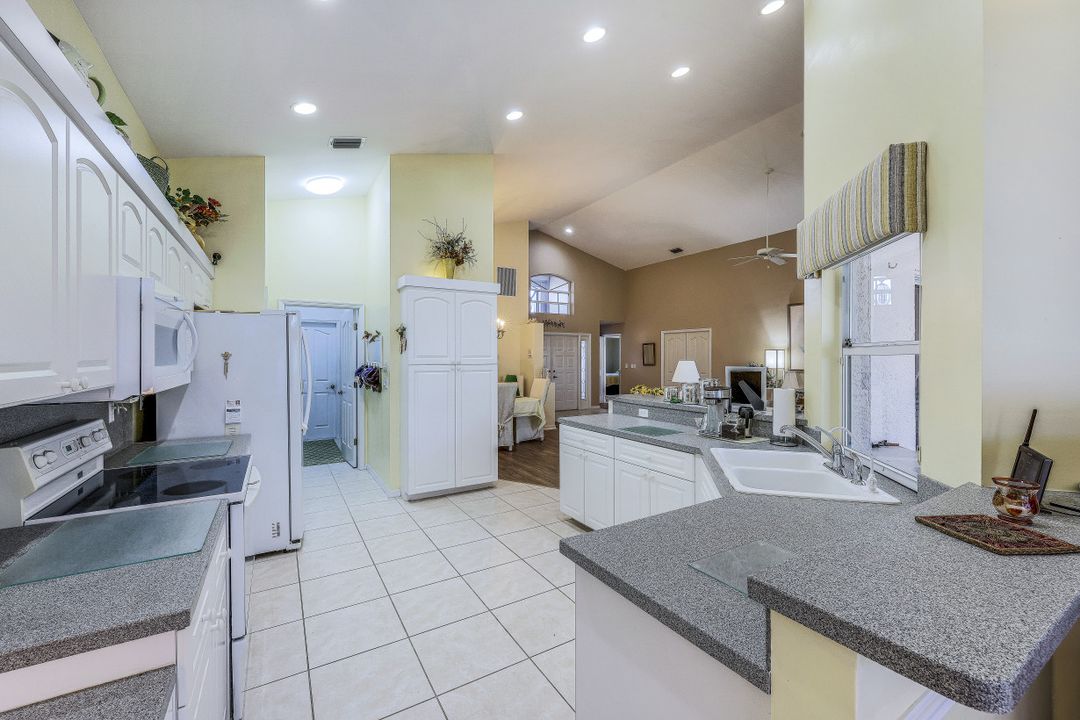 17581 Fan Palm Ct, North Fort Myers, FL 33917