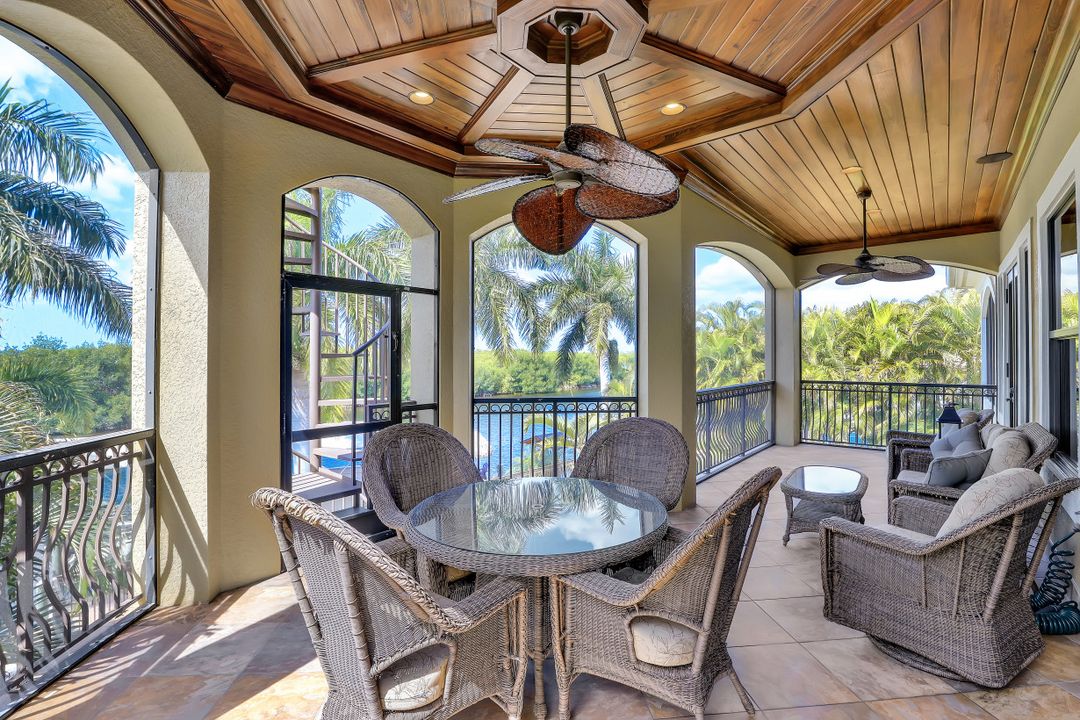 3840 Surfside Blvd, Cape Coral, FL 33914