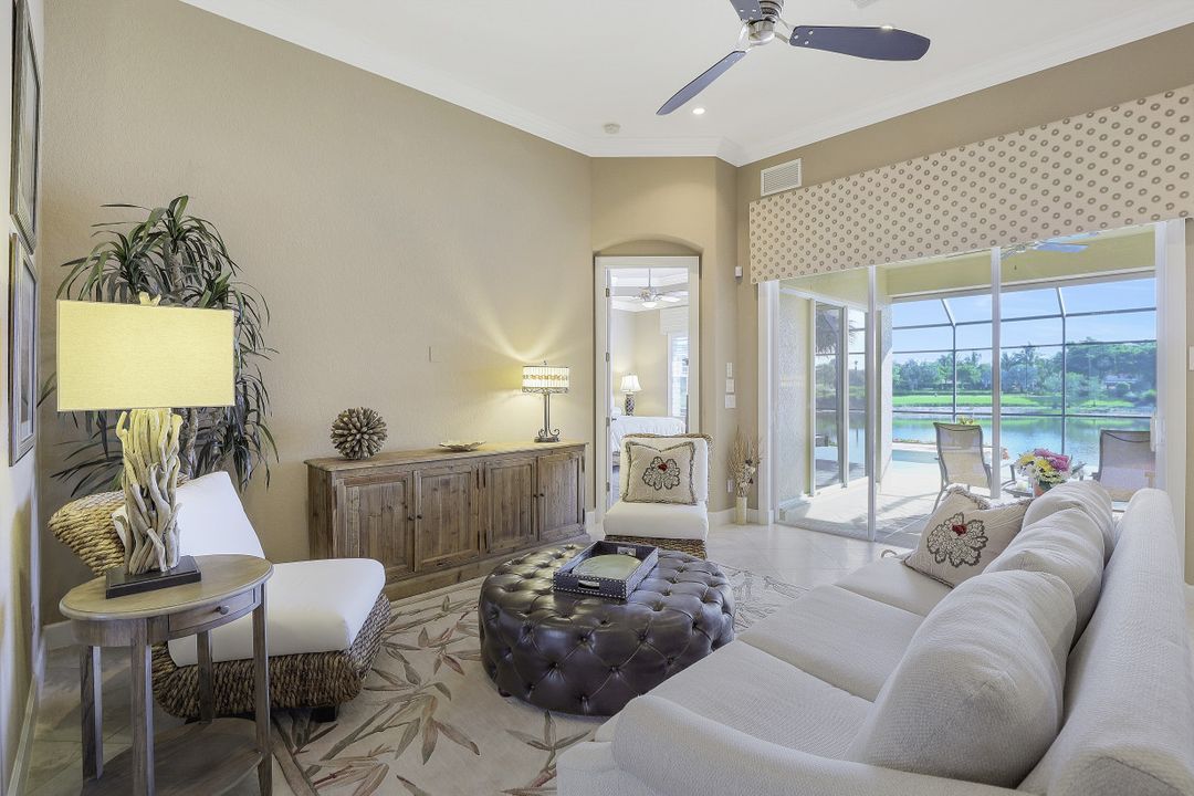 9131 Crystal Ct, Naples, FL 34120