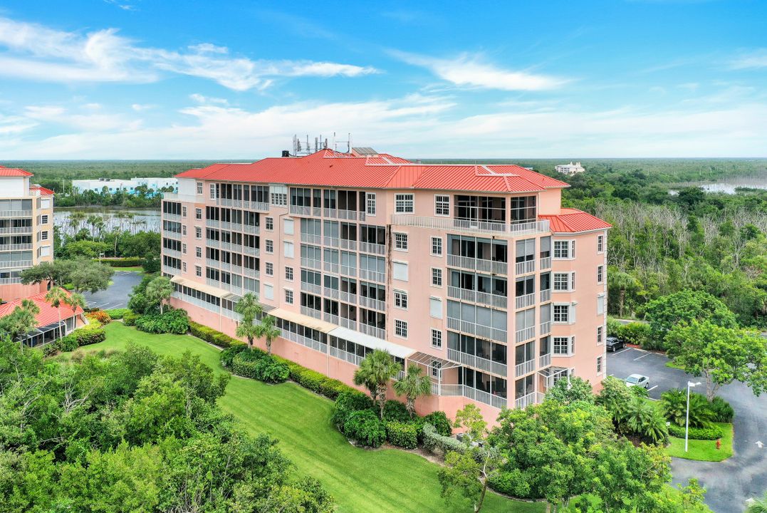 269 Vintage Bay Dr #212, Marco Island, FL 34145