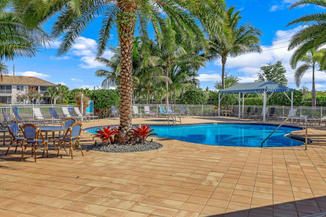 2344 Sheen Ln #304, Naples, FL 34120