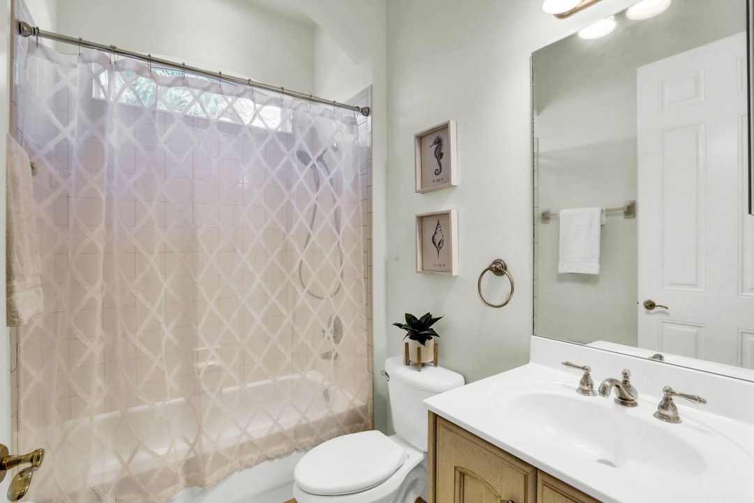 8972 Cherry Oaks Tr, Naples, FL 34114