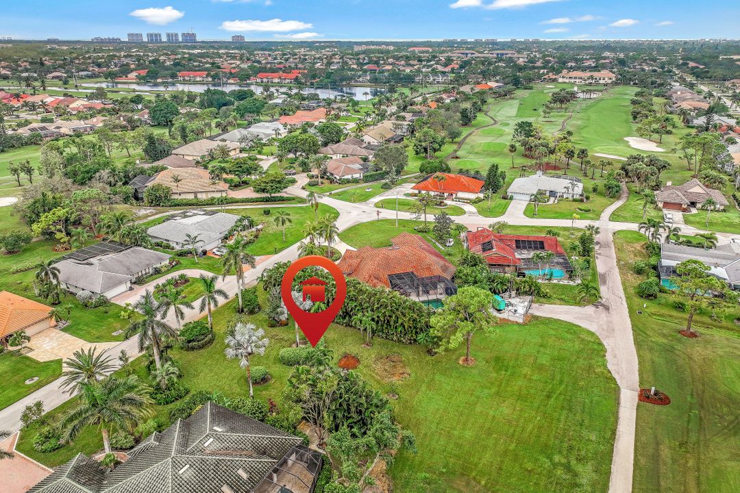 9922 Ortega Ln, Bonita Springs, FL 34135
