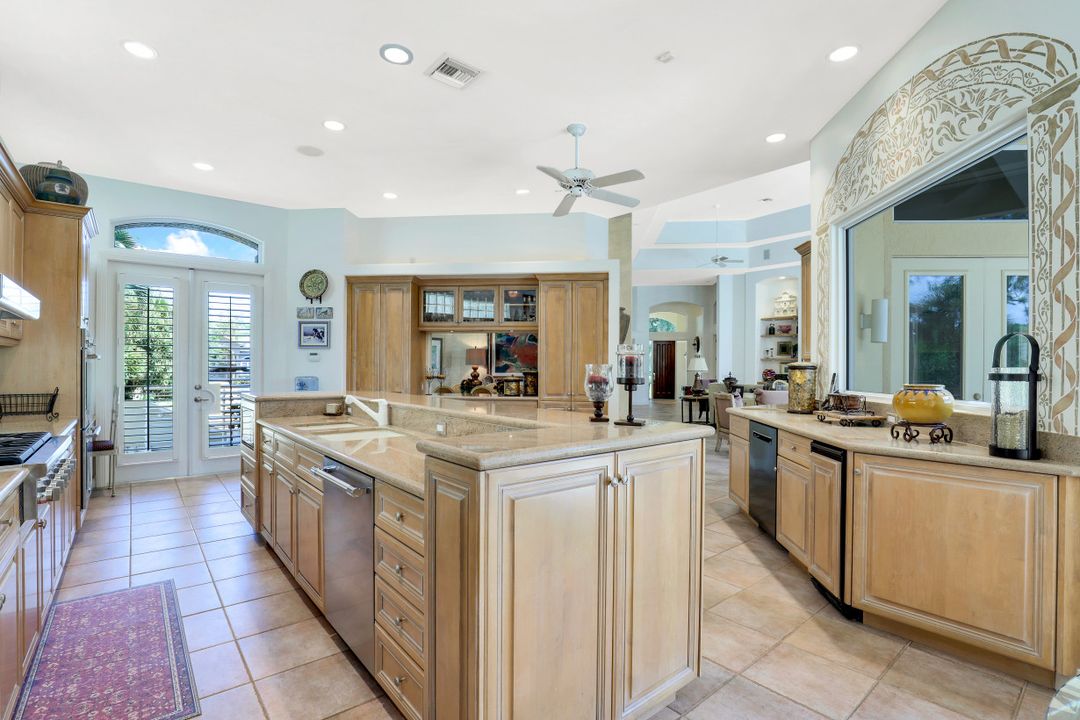27820 Riverwalk Way, Bonita Springs, FL 34134