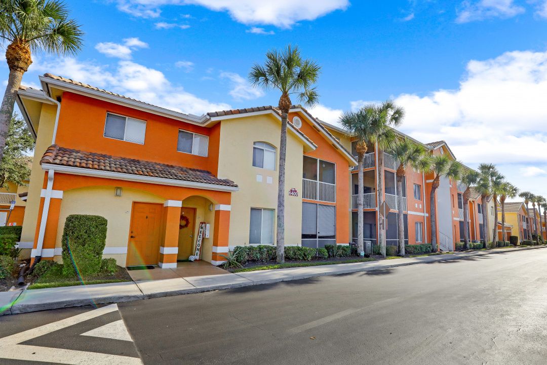 6400 Aragon Way #101, Fort Myers, FL 33966