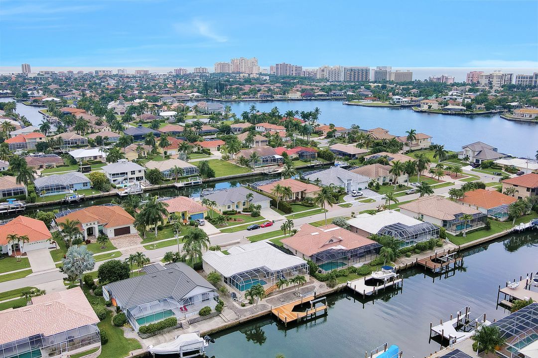 1130 Lighthouse Ct, Marco Island, FL 34145