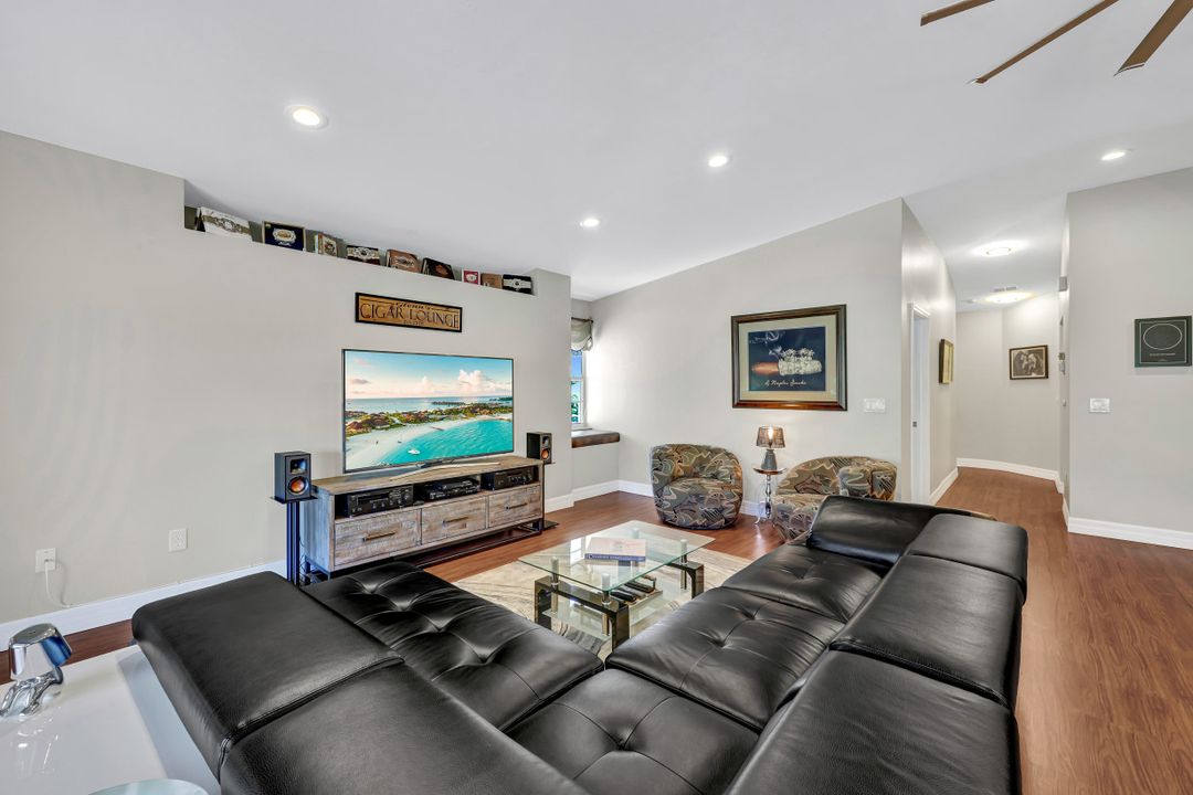 2426 Orchid Bay Dr # F-204, Naples, FL 34109