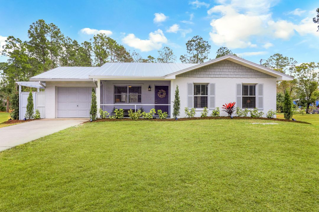 1960 16th St NE, Naples, FL 34120