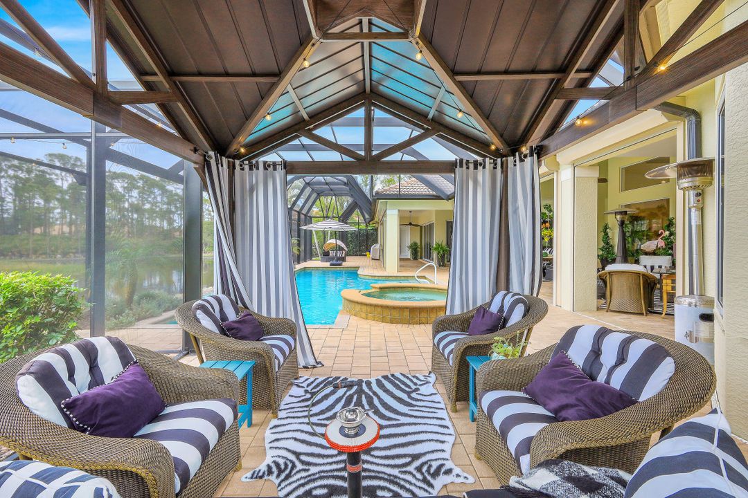 313 Chancery Cir, Naples, FL 34110