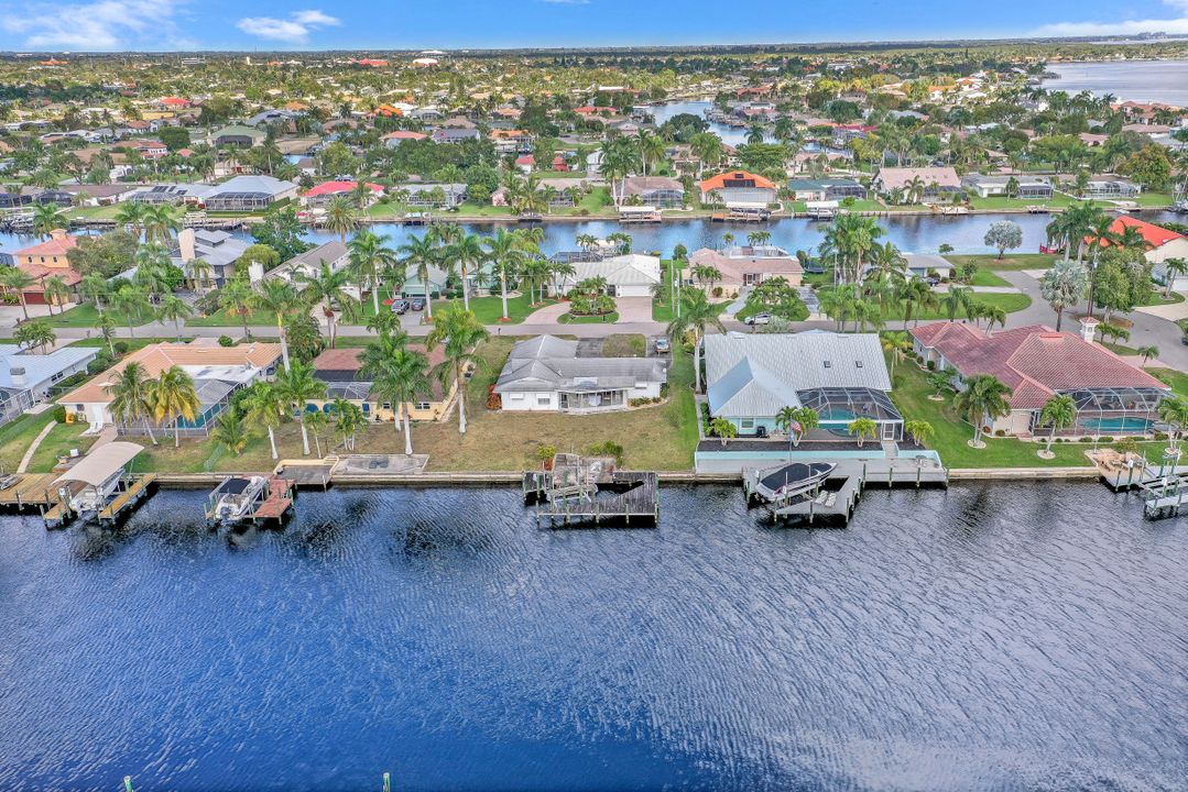 1932 SE 35th St, Cape Coral, FL 33904