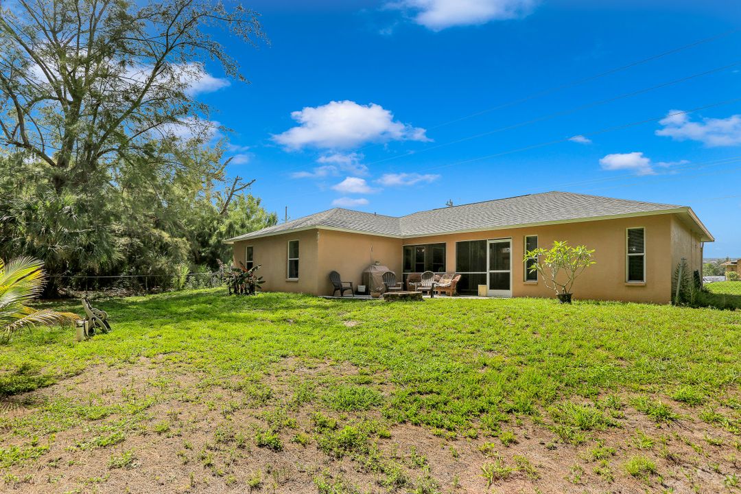 2254 SW 4th St, Cape Coral, FL 33991