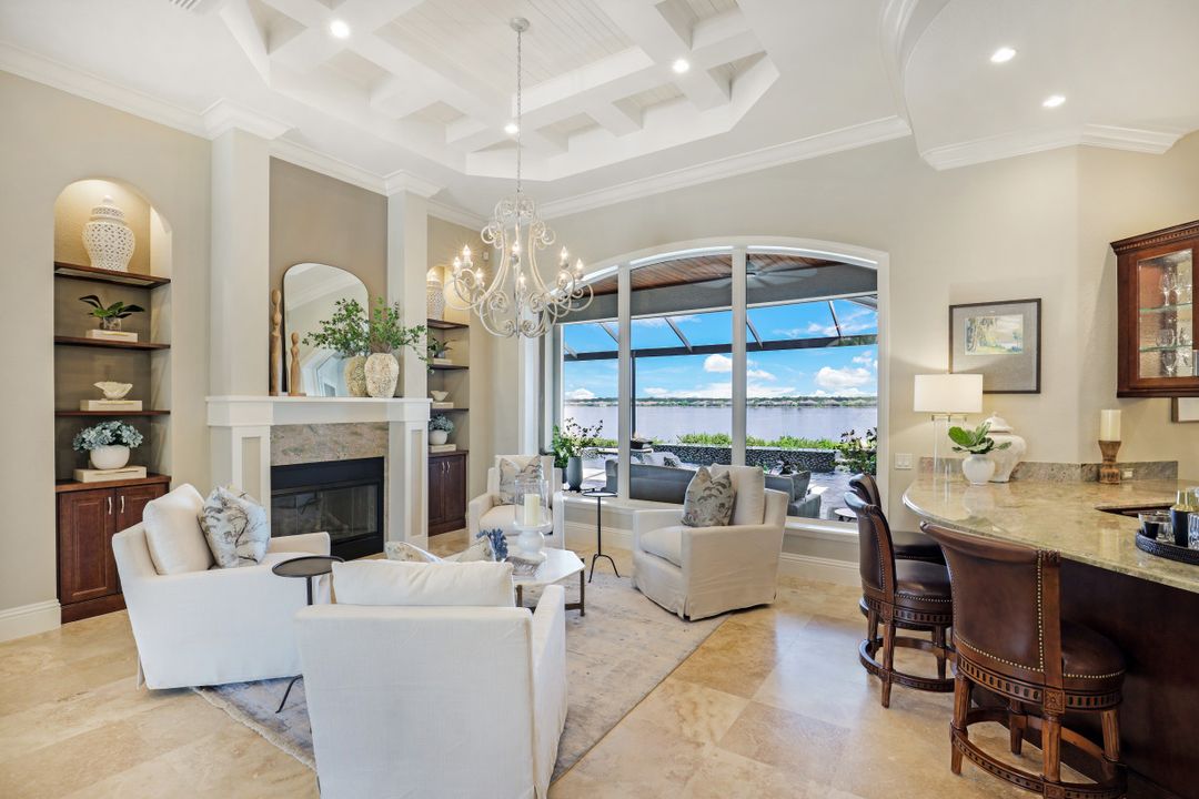 9337 Granite Ct, Naples, FL 34120