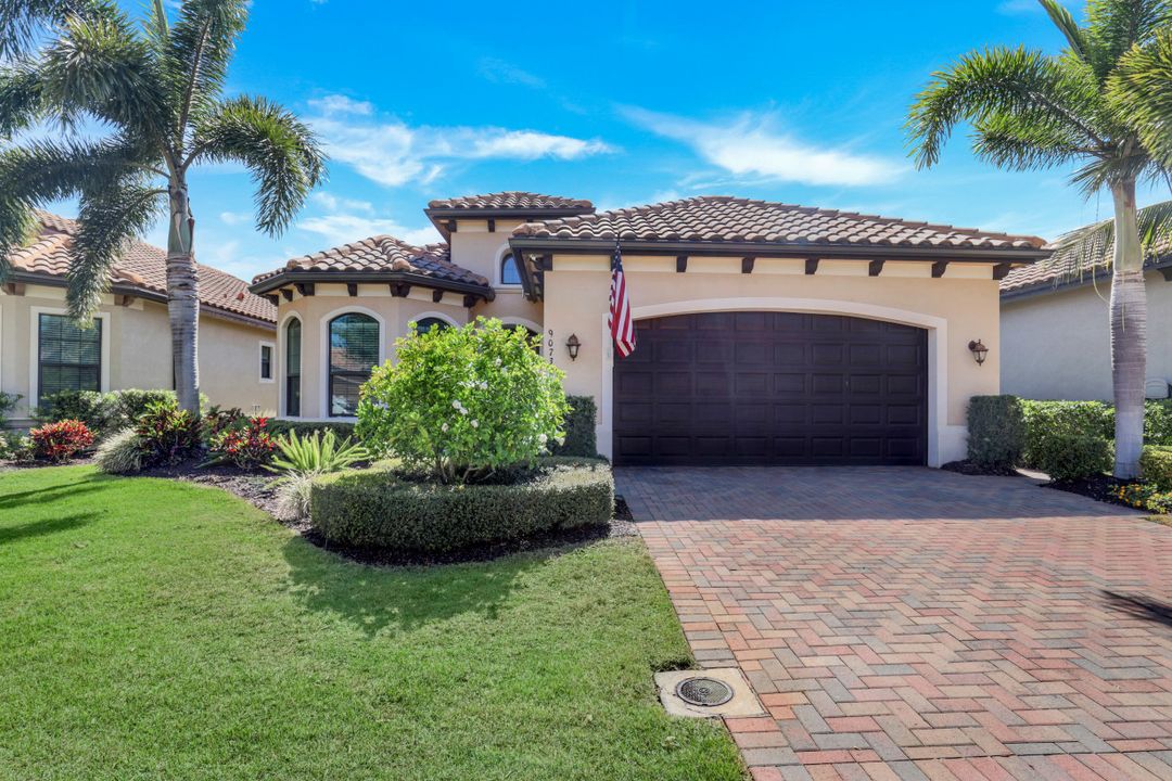 9073 Isla Bella Cir, Bonita Springs, FL 34135