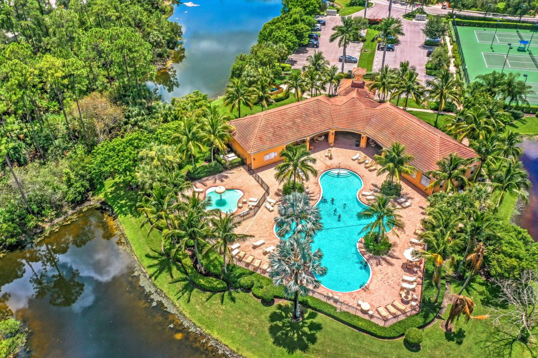 3401 Dandolo Cir, Cape Coral, FL 33909