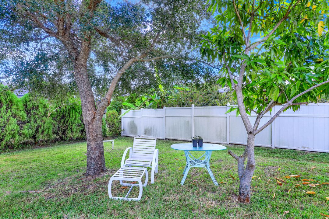 326 SW 19th Ln, Cape Coral, FL 33991