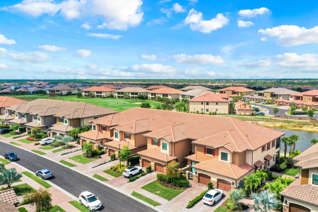 9650 Montelanico Loop #102, Naples, FL 34119