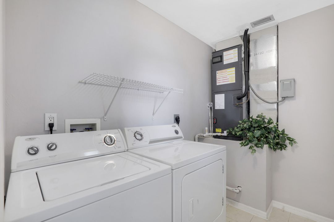 326 SW 19th Ln, Cape Coral, FL 33991