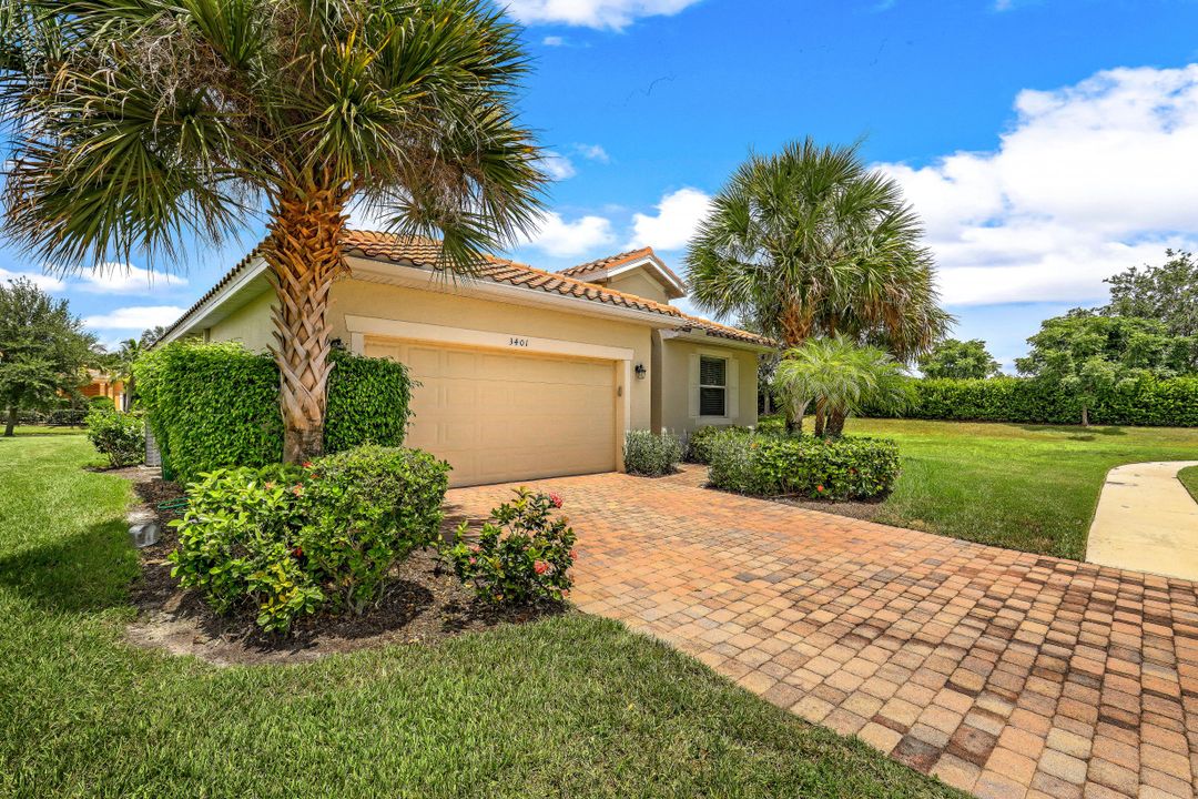3401 Dandolo Cir, Cape Coral, FL 33909