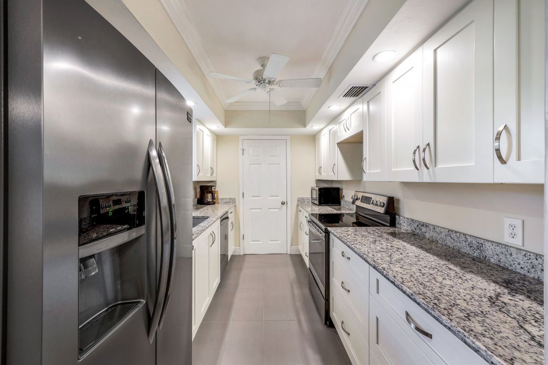 4100 Belair Ln #204, Naples, FL 34103