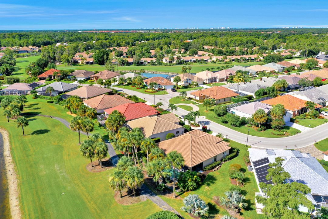 12703 Hunters Ridge Dr, Bonita Springs, FL 34135