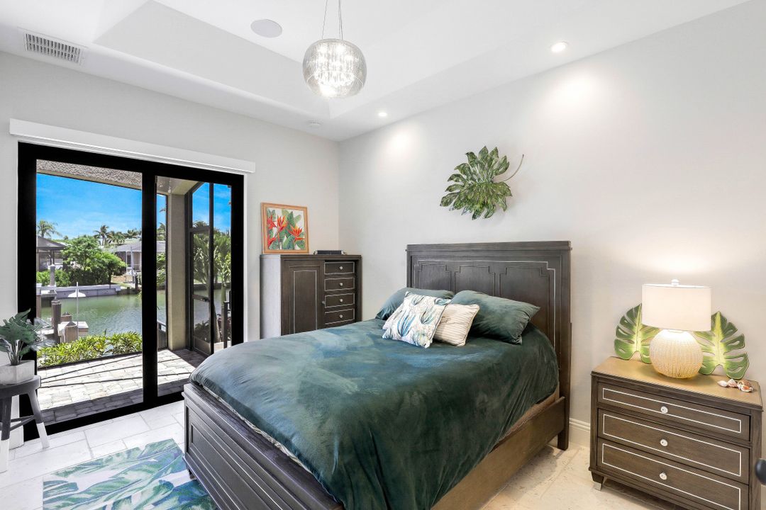 842 Elm Ct, Marco Island, FL 34145