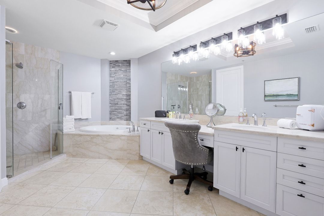 1530 5th Ave S #C-312, Naples, FL 34102