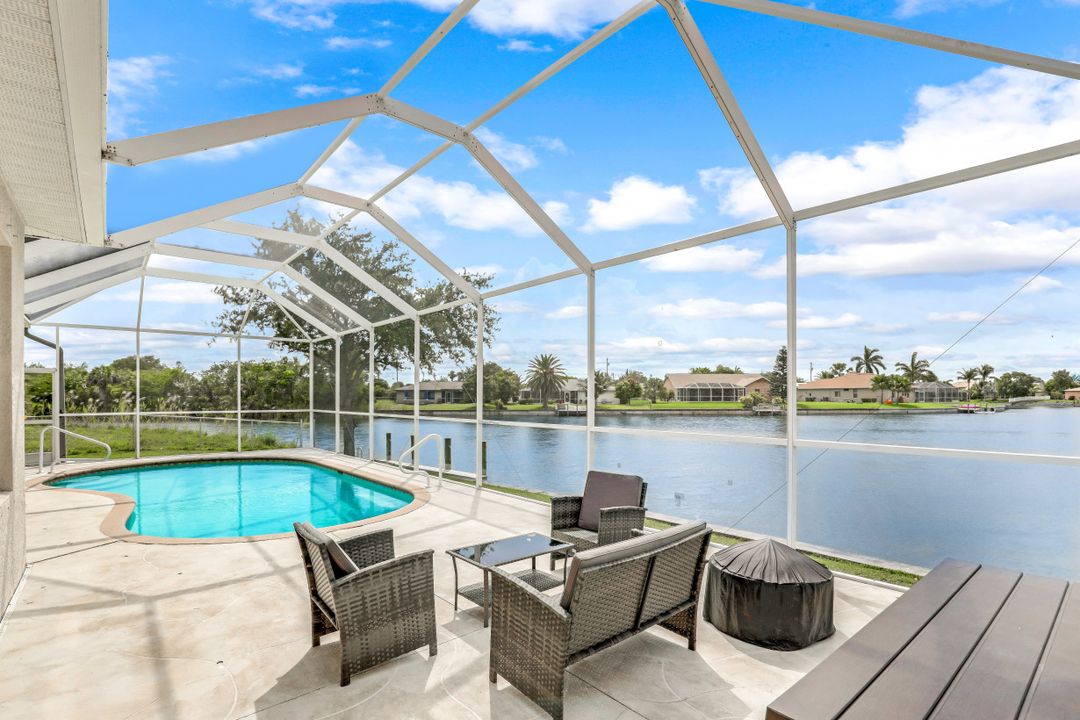 118 NE 21st Ave, Cape Coral, FL 33909