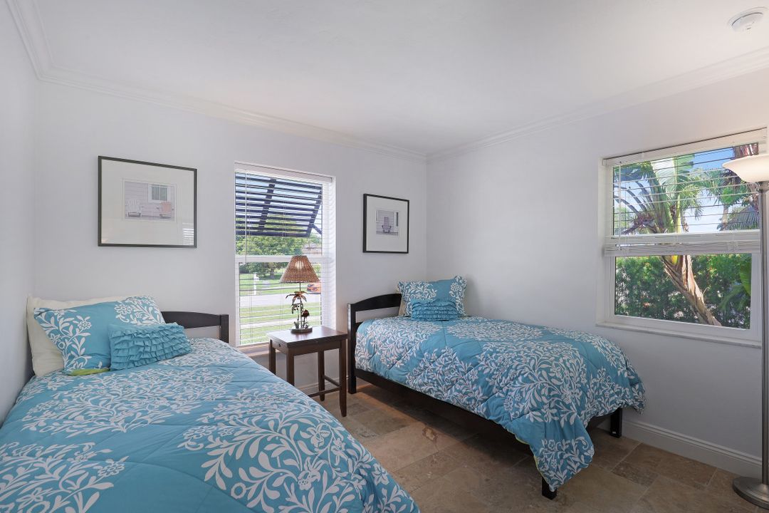 787 Apple Ct, Marco Island, FL 34145