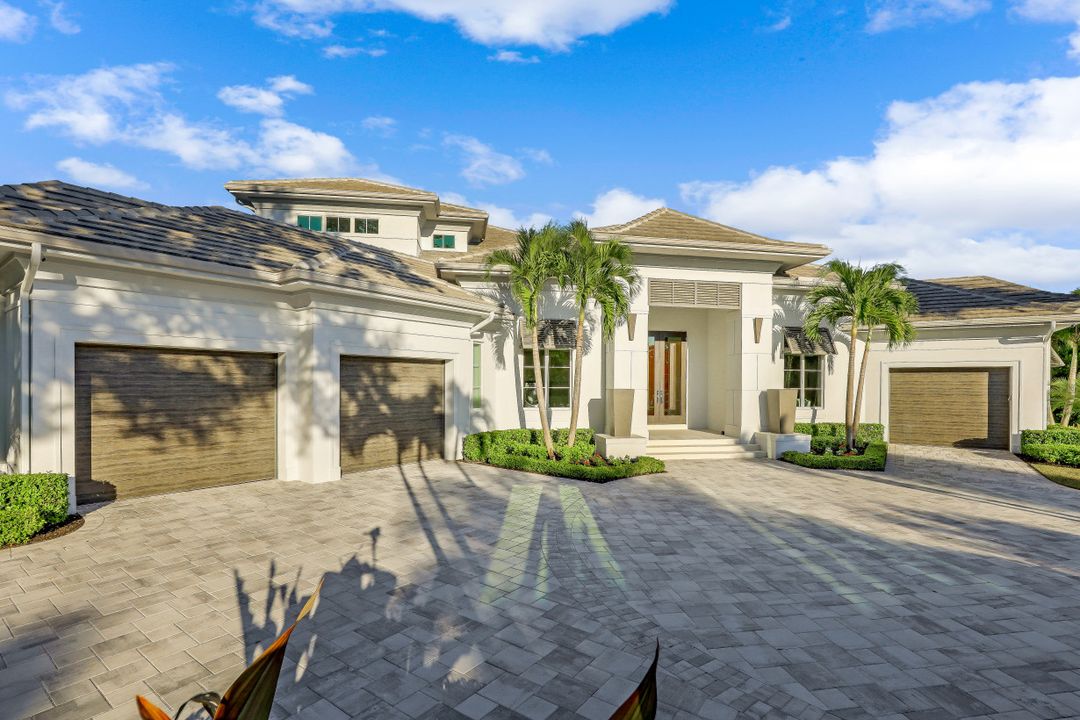 3862 Woodlake Dr, Bonita Springs, FL 34134