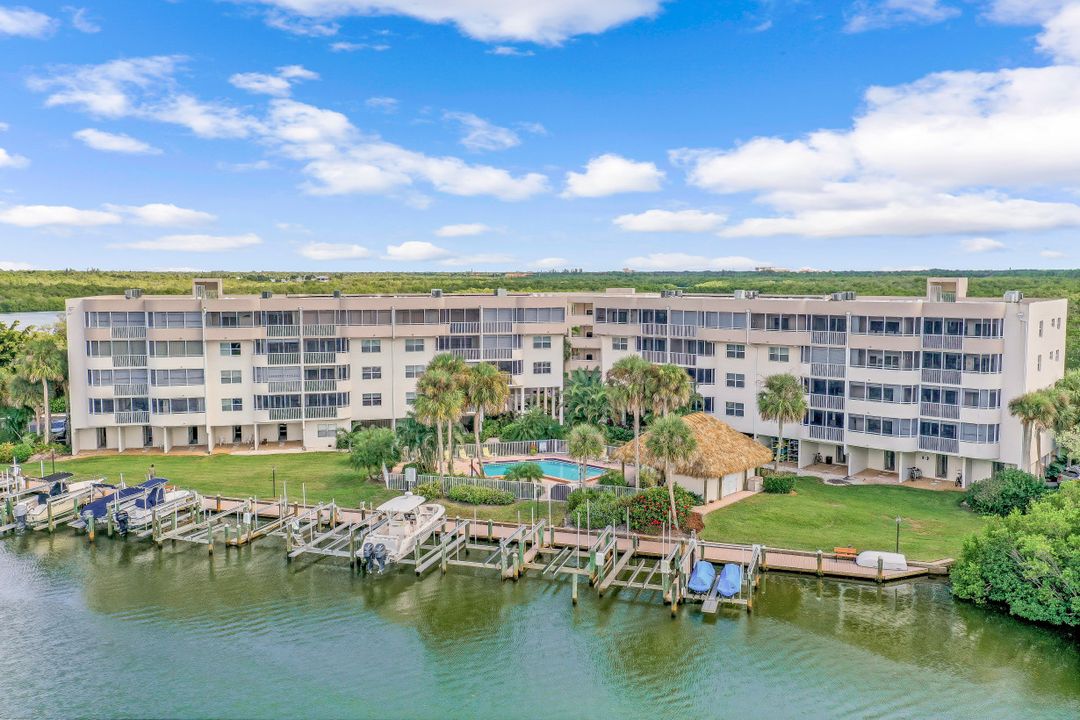 12945 Vanderbilt Dr #508, Naples, FL 34110