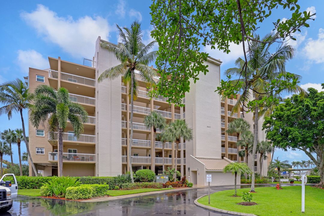 897 Collier Ct #4-404, Marco Island, FL 34145