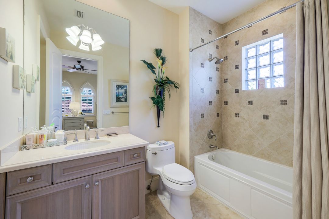 2919 Tiburon Blvd E, Naples, FL 34109