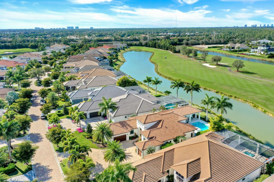 16439 Seneca Way, Naples, FL 34110