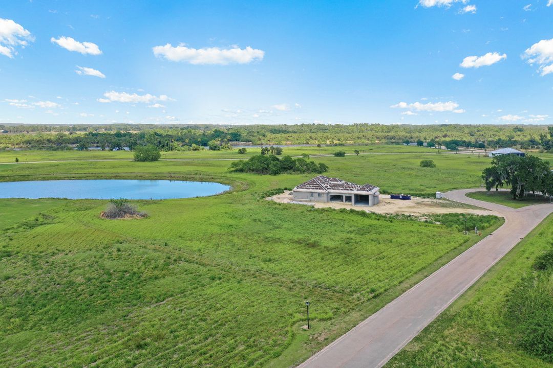 2040 Newcomb Ct, Alva, FL 33920