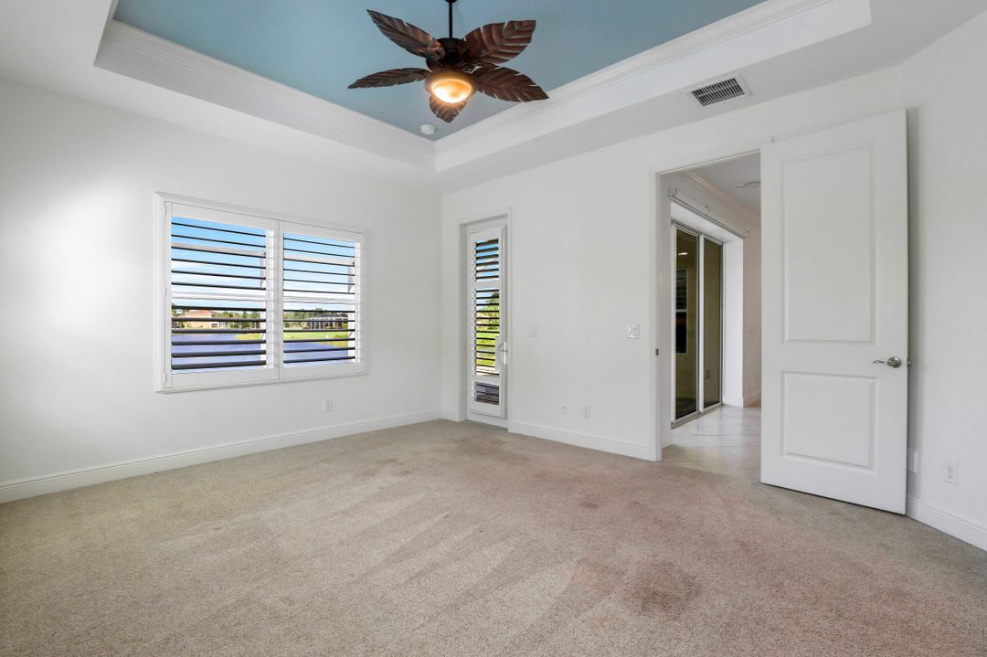 14559 Grapevine Dr, Naples, FL 34114