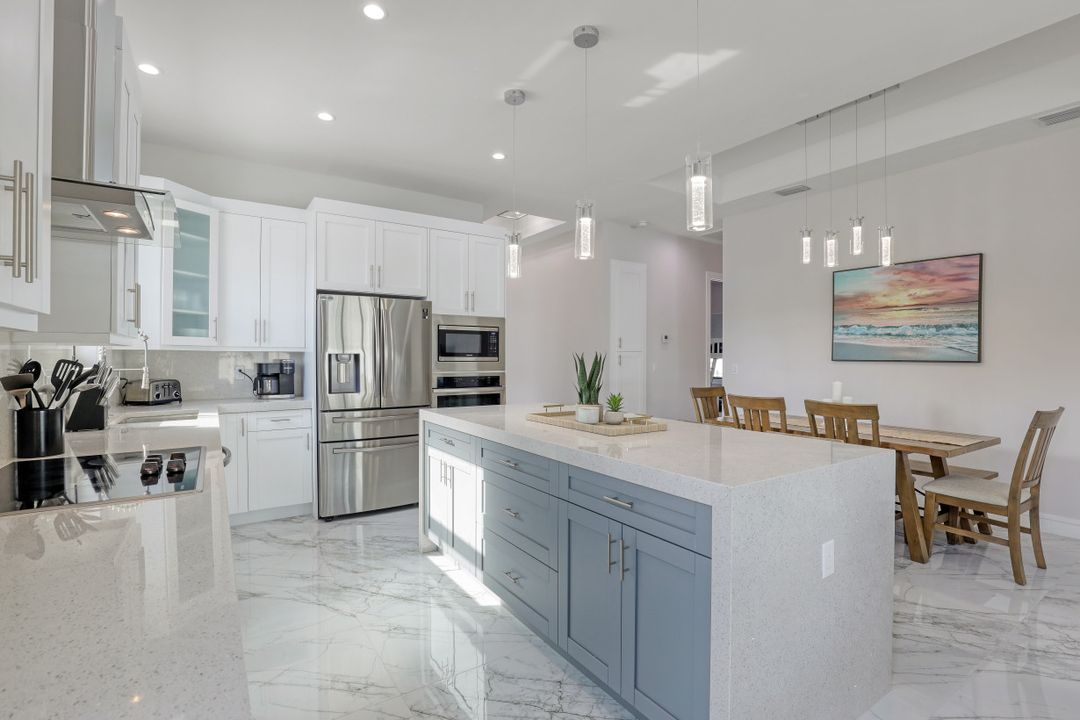 783 110th Ave N, Naples, FL 34108