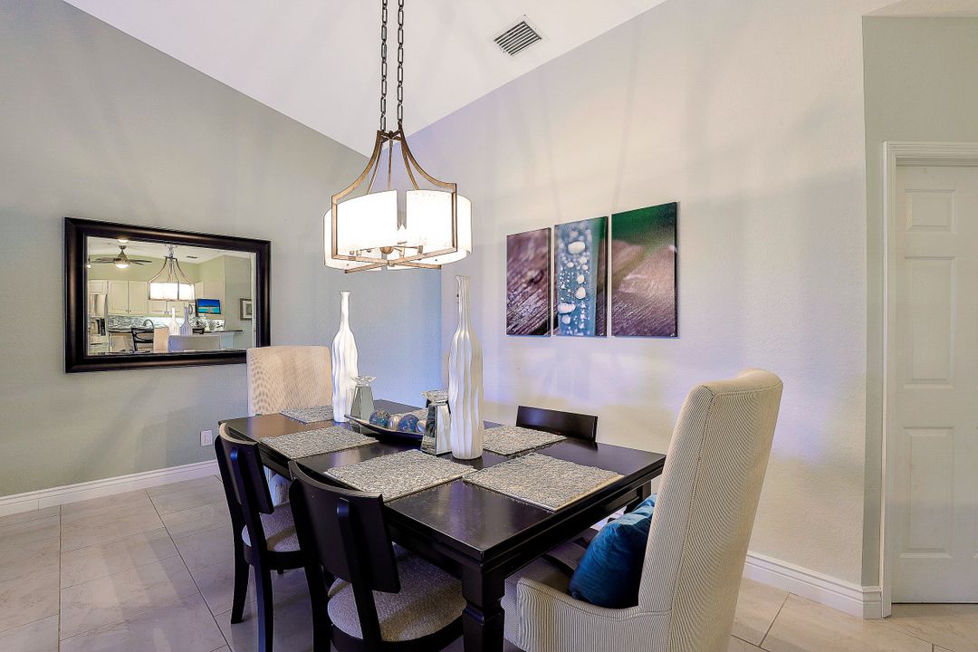 2120 Cay Lagoon Dr #223, Naples, FL 34109