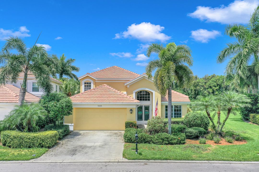 9224 Spring Run Blvd, Bonita Springs, FL 34135