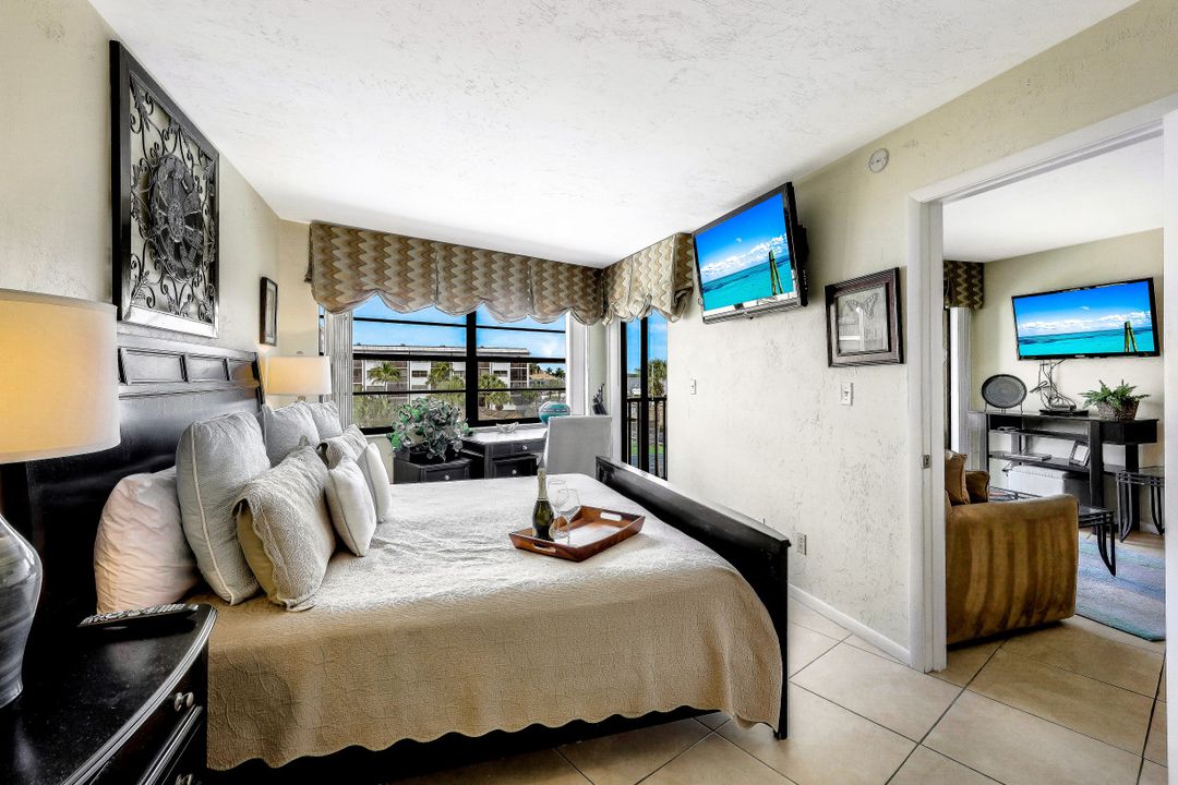 1007 Anglers Cove #J-404, Marco Island, FL 34145
