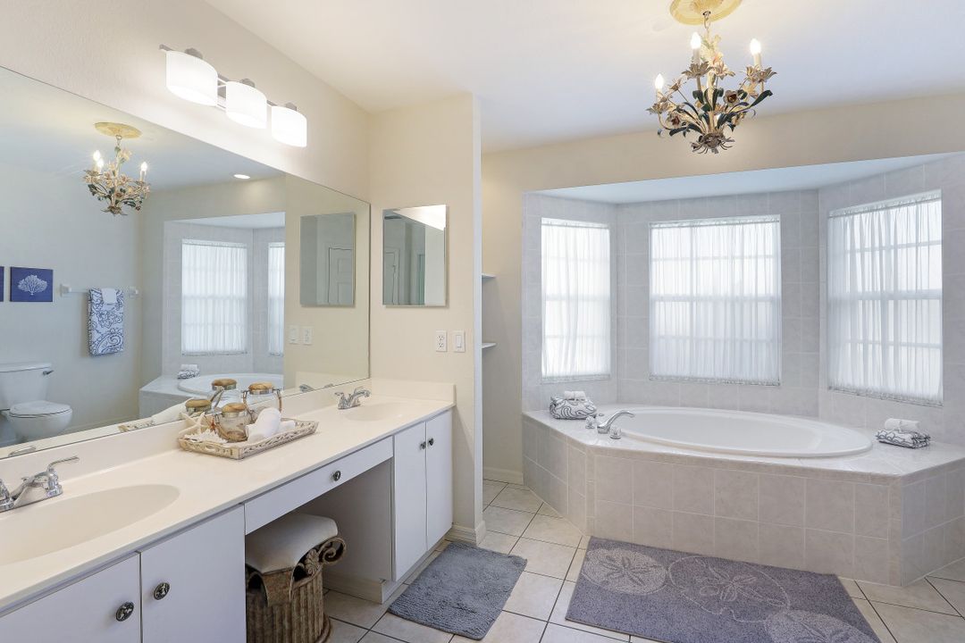 708 Seagrape Dr, Marco Island, FL 34145