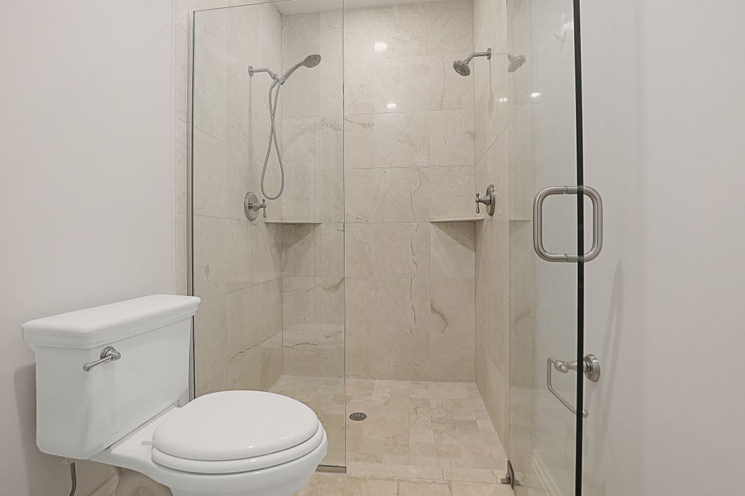 1905 Fairfax Cir, Naples, FL 34109