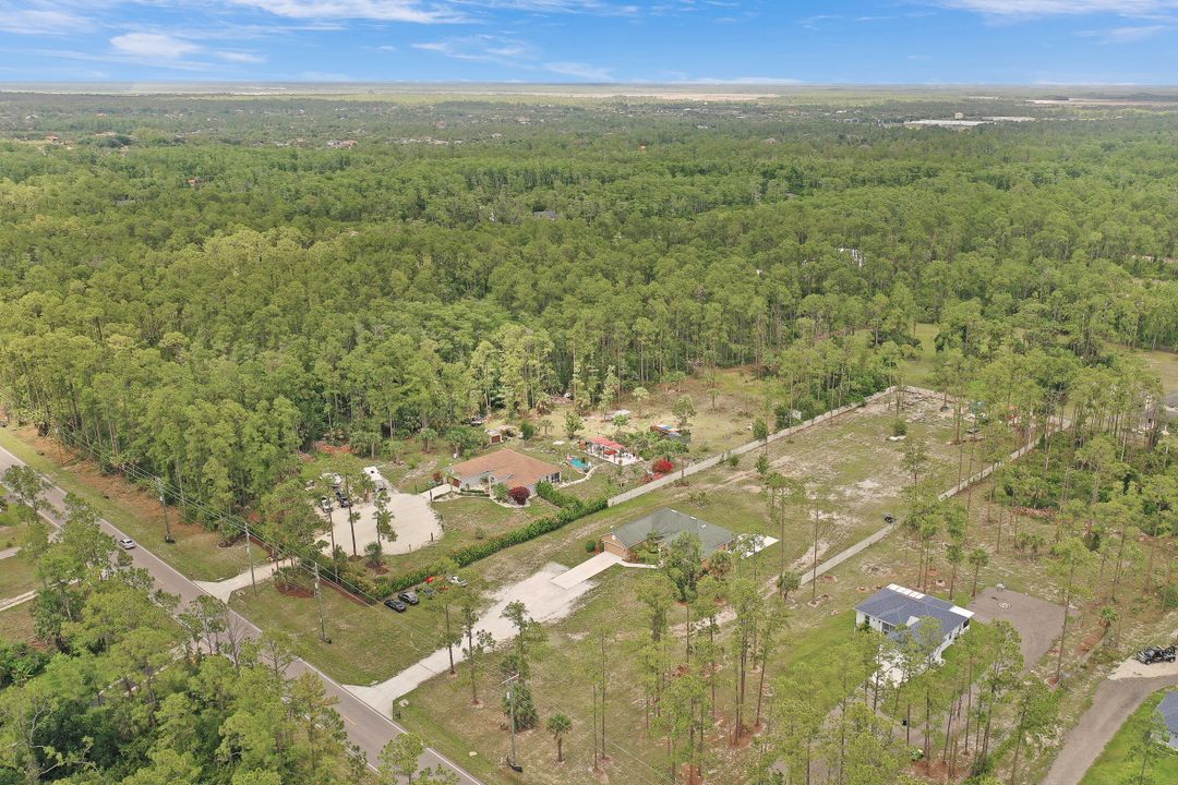 1462 Everglades Blvd N, Naples, FL 34120