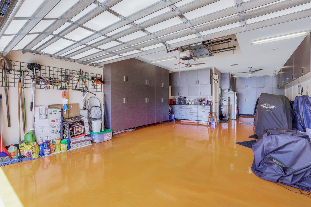 10102 Palazzo Dr, Naples, FL 34119