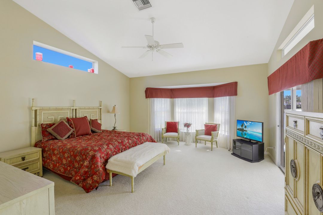 11708 Longshore Way W, Naples, FL 34119