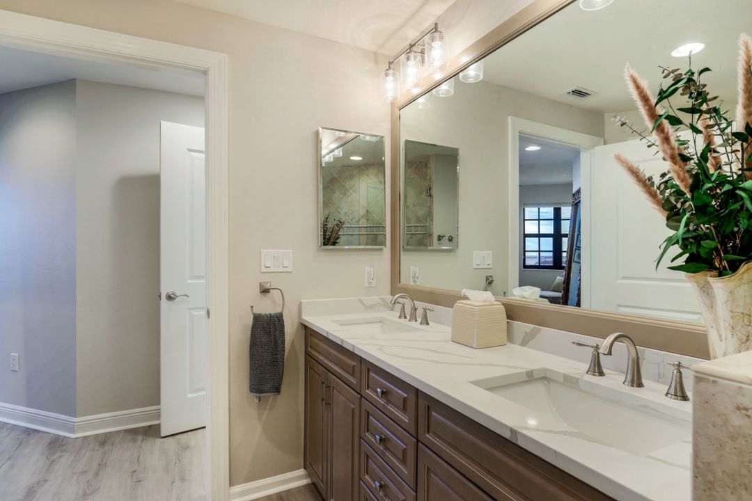 5781 Cape Harbour Dr #1009, Cape Coral, FL 33914