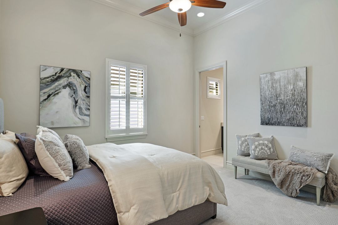 16459 Seneca Way, Naples, FL 34110